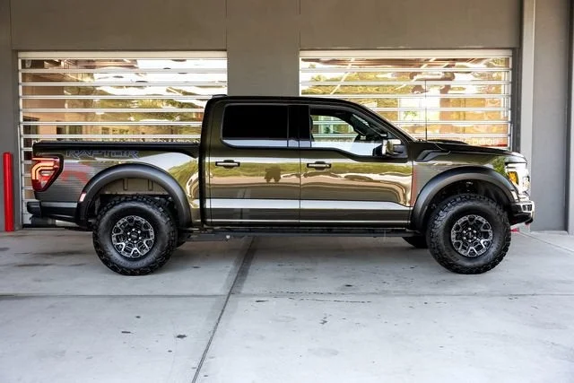 Used 2025 Shelter Green Ford Raptor image 8