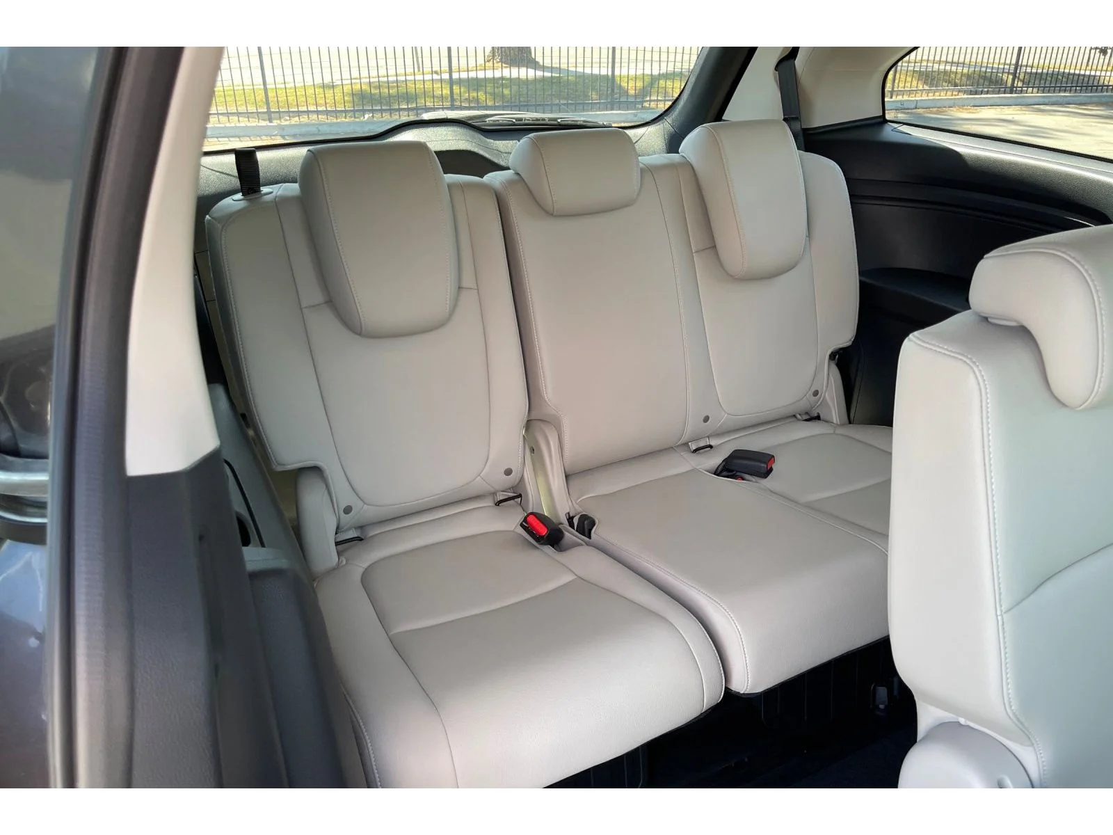 Used 2026 Modern Steel Metallic Honda EX-L image 18