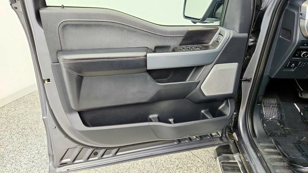 Used 2024 Carbonized Gray Metallic Ford LARIAT 4WD SuperCrew 5.5