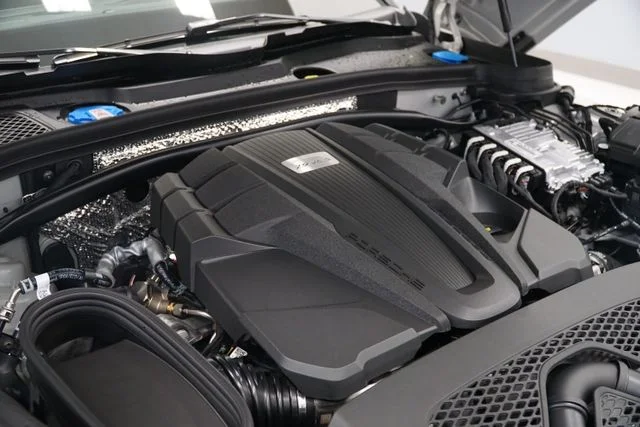 2026 Porsche Macan S - Photo 14