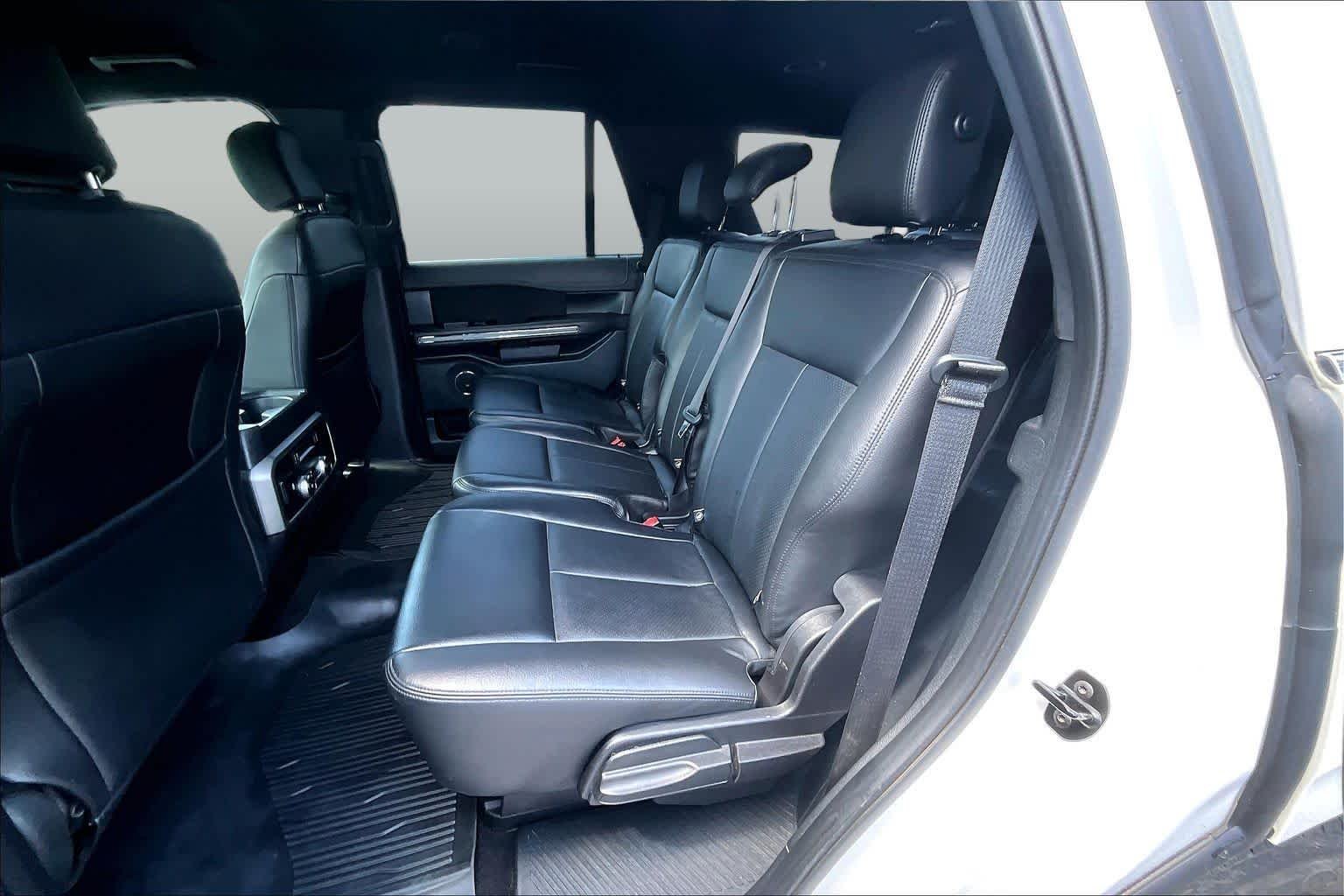 Used 2020 Star White Metallic Tri-Coat Ford XLT image 21
