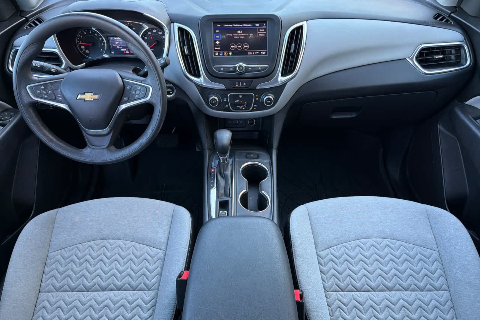 Used 2022 Summit White Chevrolet LT image 3