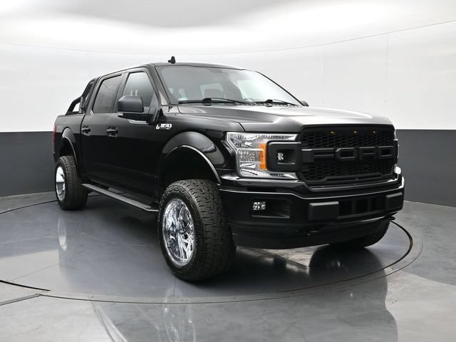 Used 2020 Black Ford XLT image 3