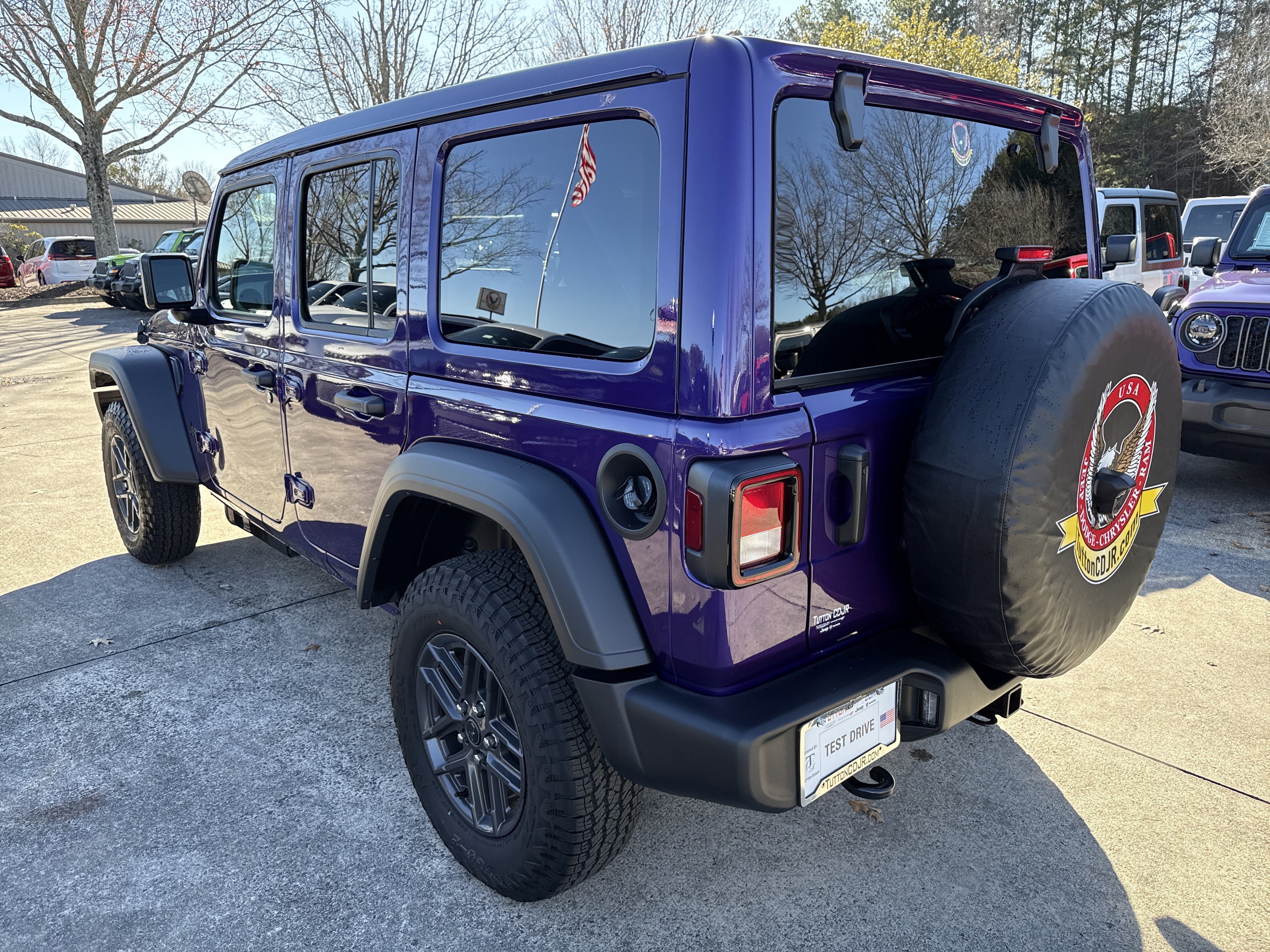 New 2026 Reign Jeep Sport S image 5