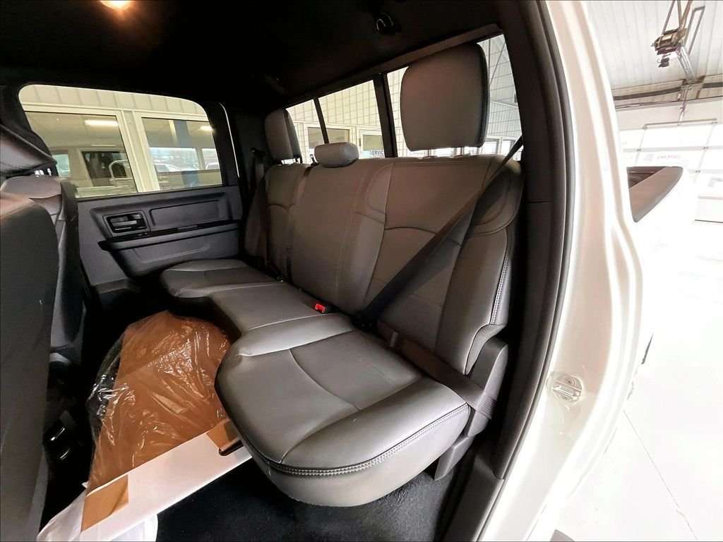 New 2026 Bright White Clear-Coat Exterior Paint RAM Tradesman image 15