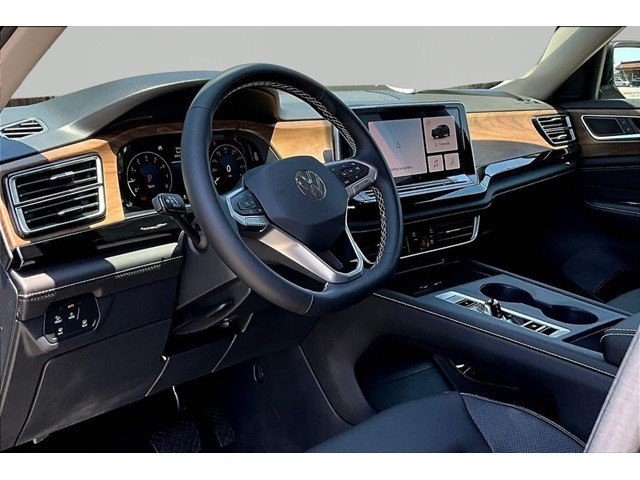 New 2026 Deep Black Pearl Volkswagen 2.0T SE image 18