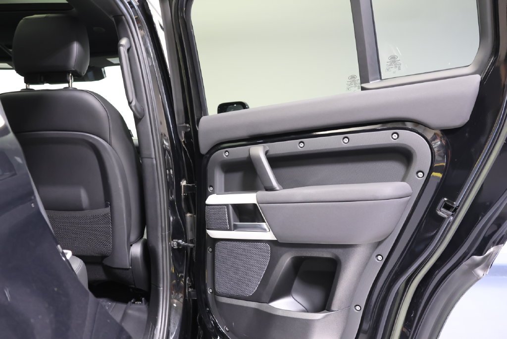 Used 2023 Santorini Black Metallic Land Rover S image 42