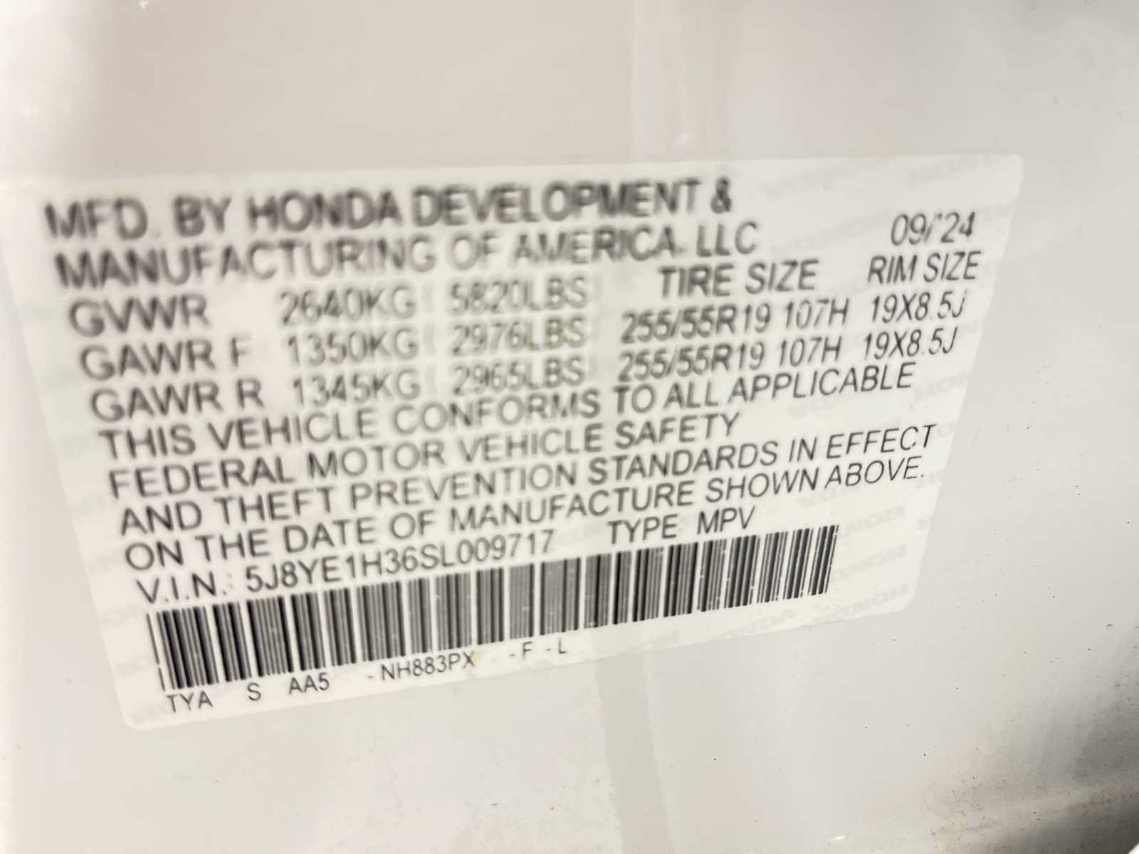 Certified Used 2025 Platinum White Pearl Acura  image 48