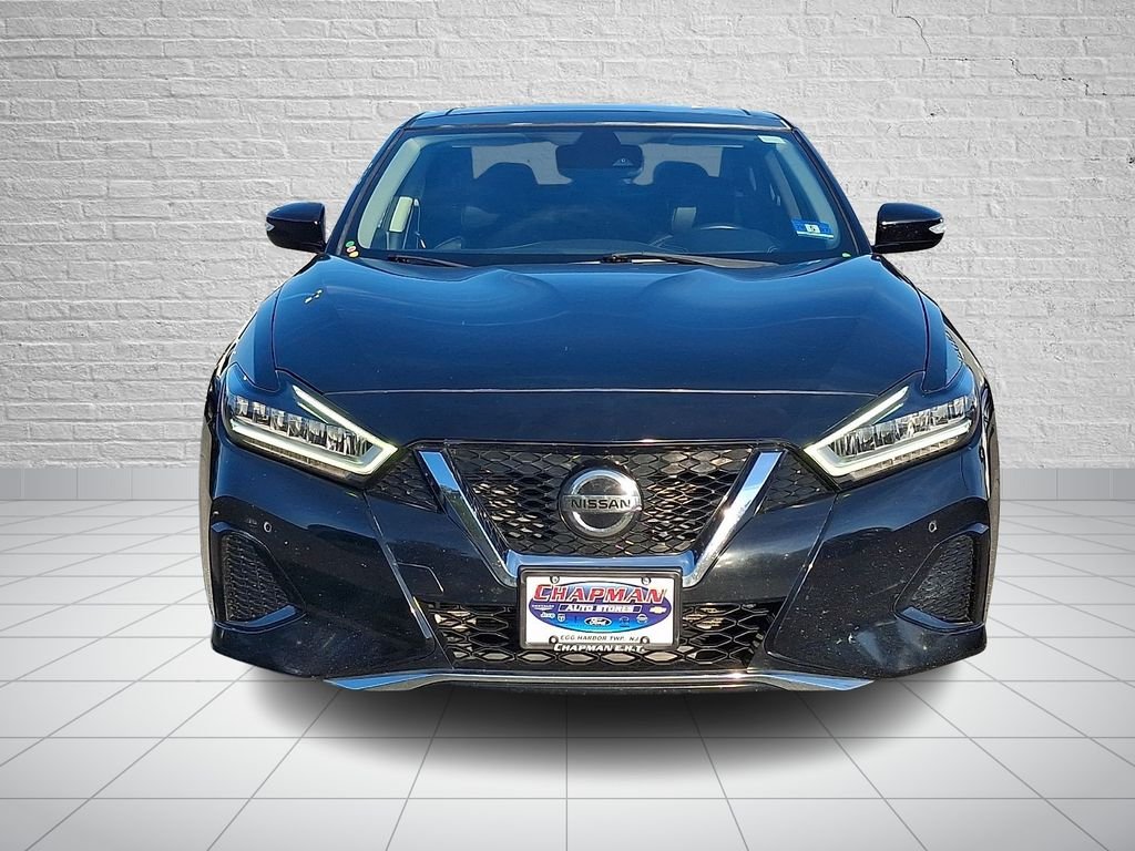 Used 2020 Black Nissan 3.5 SL image 2