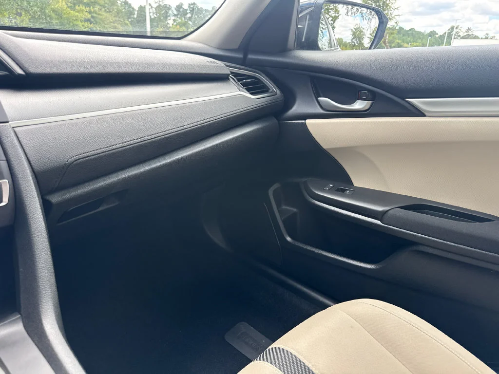Certified Used 2018 Crystal Black Pearl Honda LX image 18
