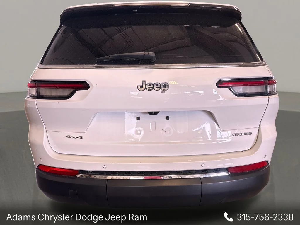 Used 2023 White Jeep Laredo image 7