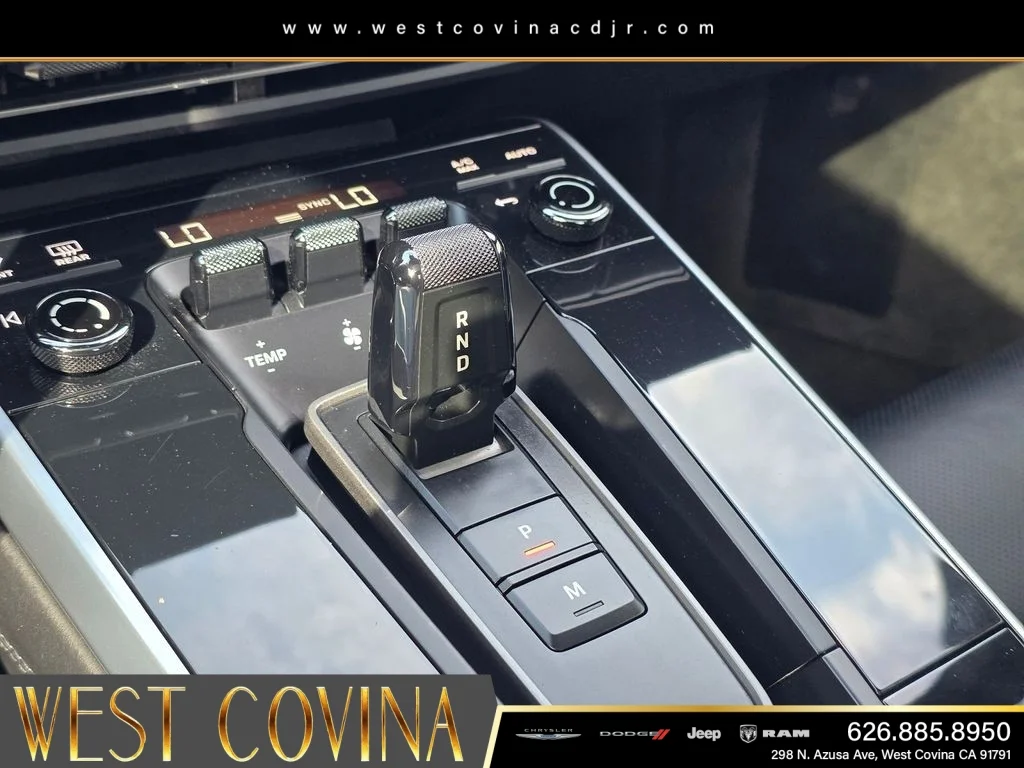 Used 2022  Porsche Turbo S image 37