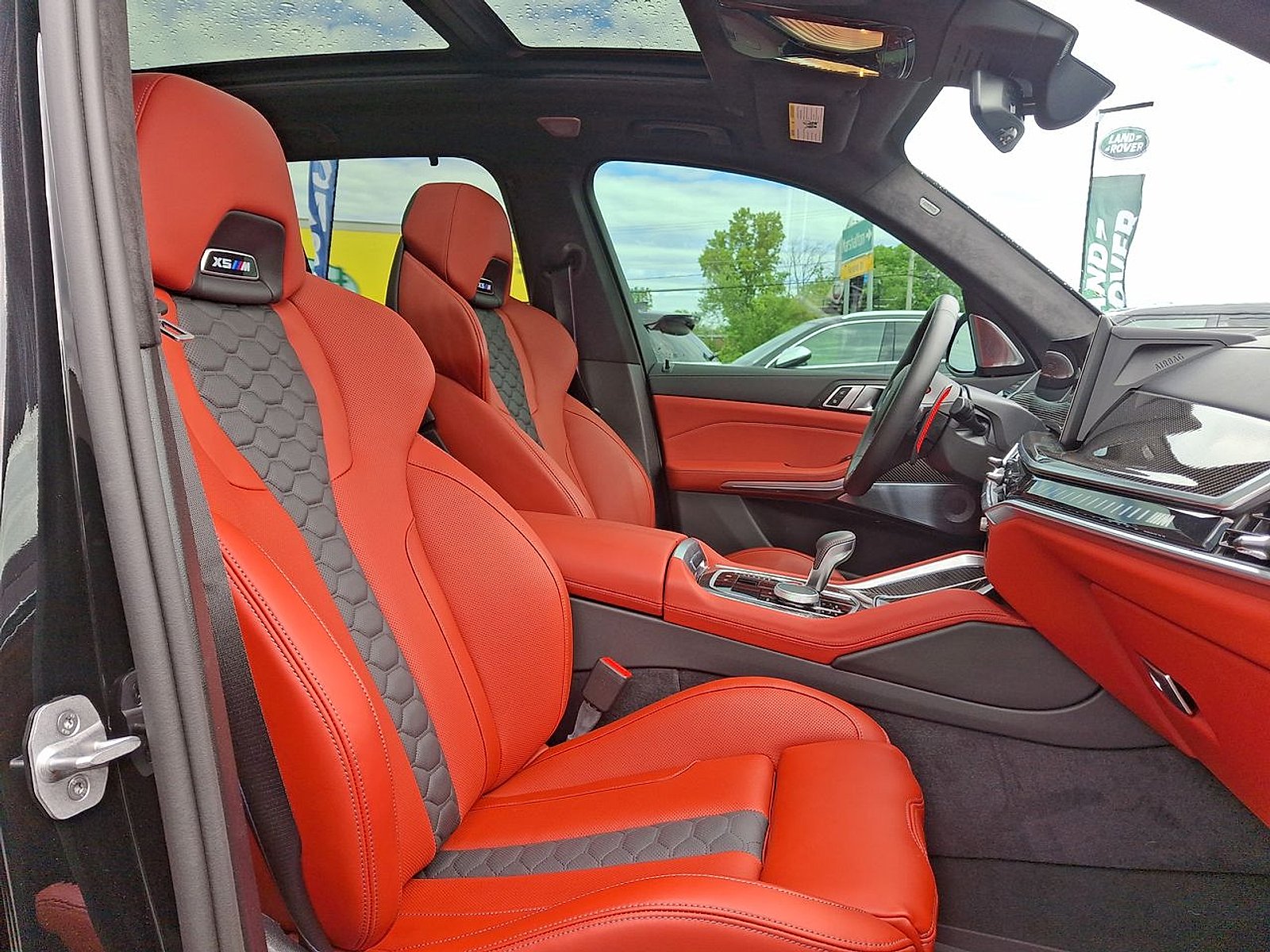 Used 2025 Black Sapphire Metallic - 475 BMW Competition image 29
