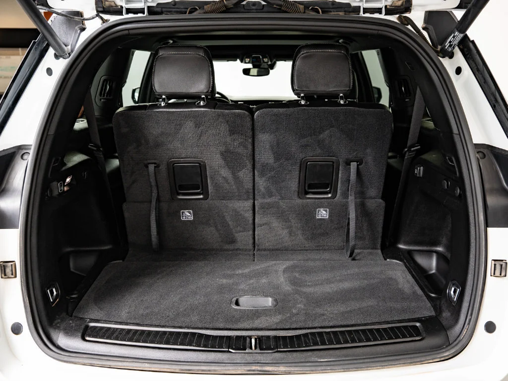 Used 2023 Bright White Clearcoat Jeep Altitude image 21