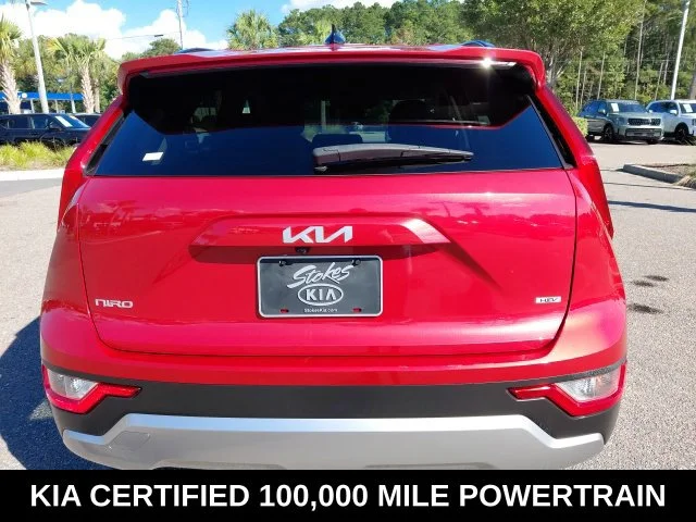 Used 2024 Red Kia LX image 5