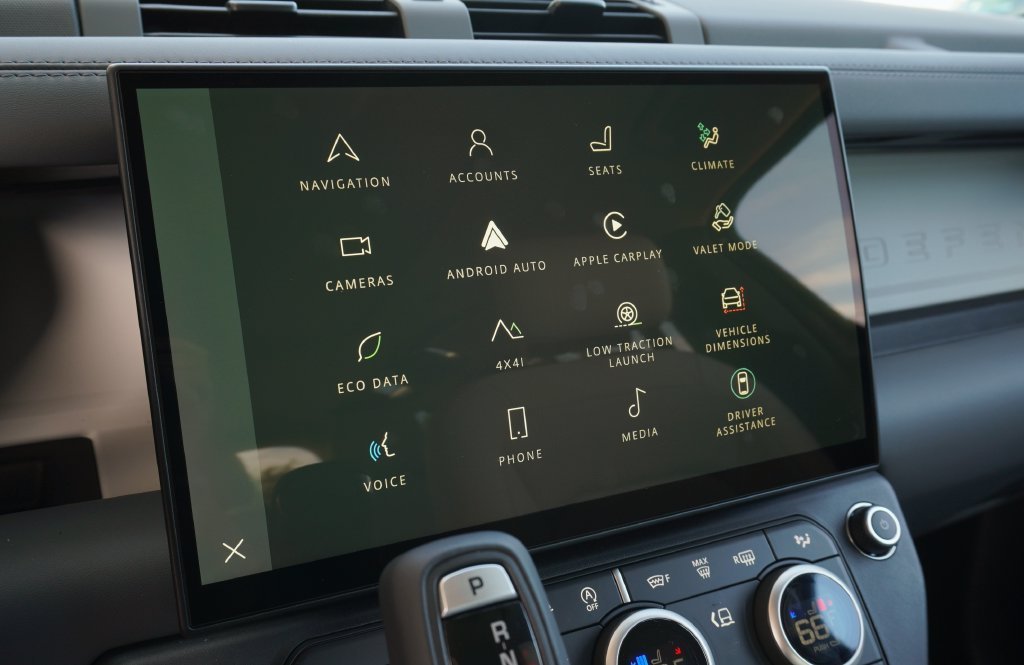 New 2026 Carpathian Grey Land Rover X-Dynamic SE image 20