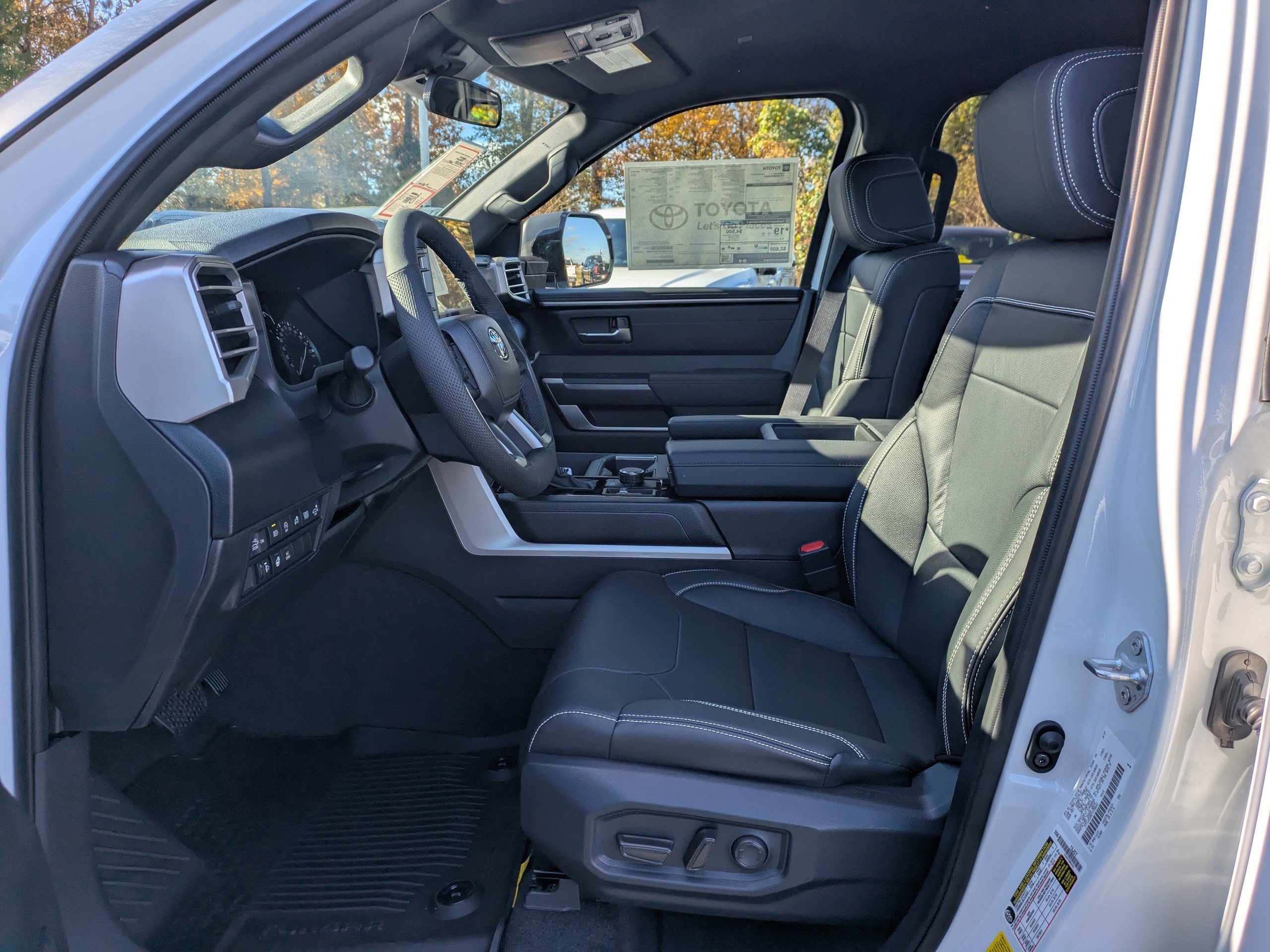 2026 Toyota Tundra SR5 - Photo 21