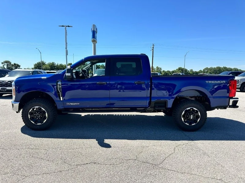 New 2026 Argon Blue Metallic Ford XLT 4WD Crew Cab 6.75