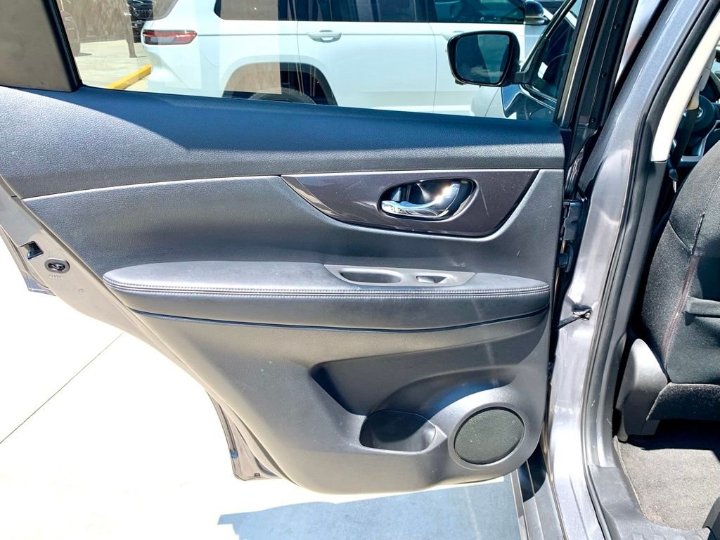 Used 2020 Gray Nissan SV image 15