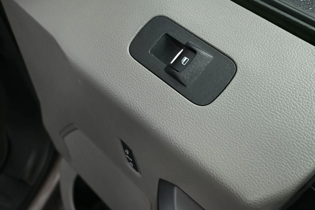 Used 2020 Gray Ford XLT image 38