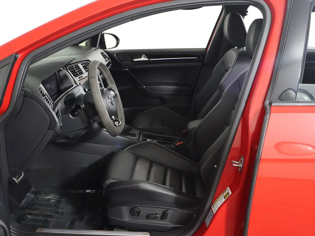Used 2019 Red Volkswagen DCC & Navigation 4Motion image 25