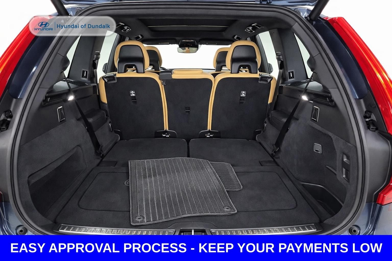 Used 2018 Blue Volvo T6 Momentum image 18