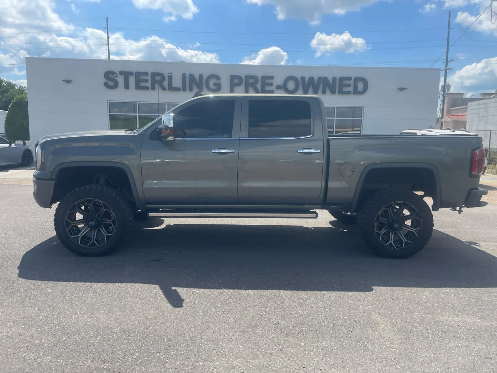 2017 GMC Sierra 4WD Crew Cab Short Box's photo