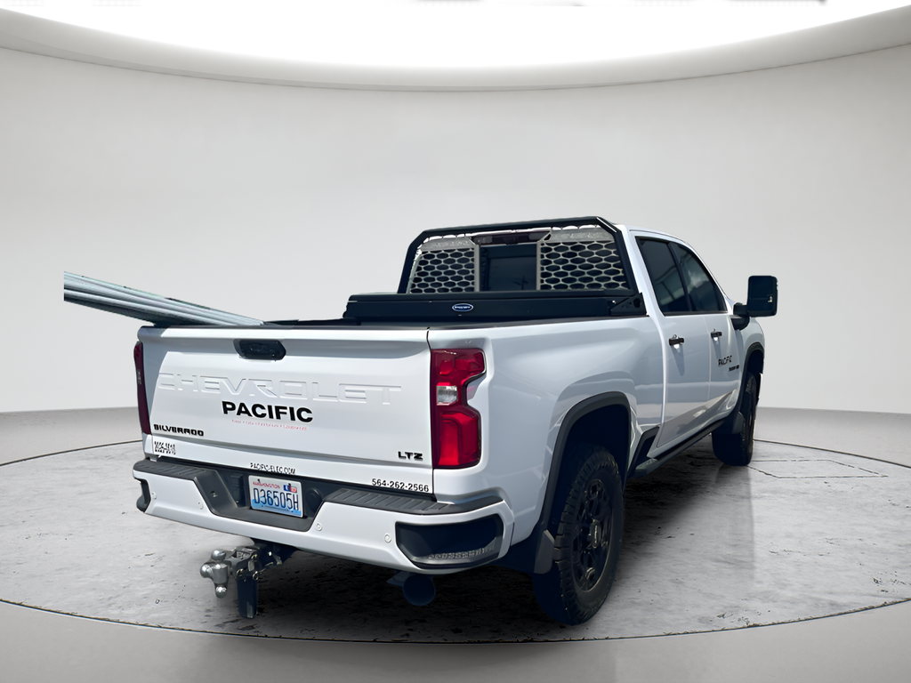 Used 2024 Summit White Chevrolet LTZ image 5