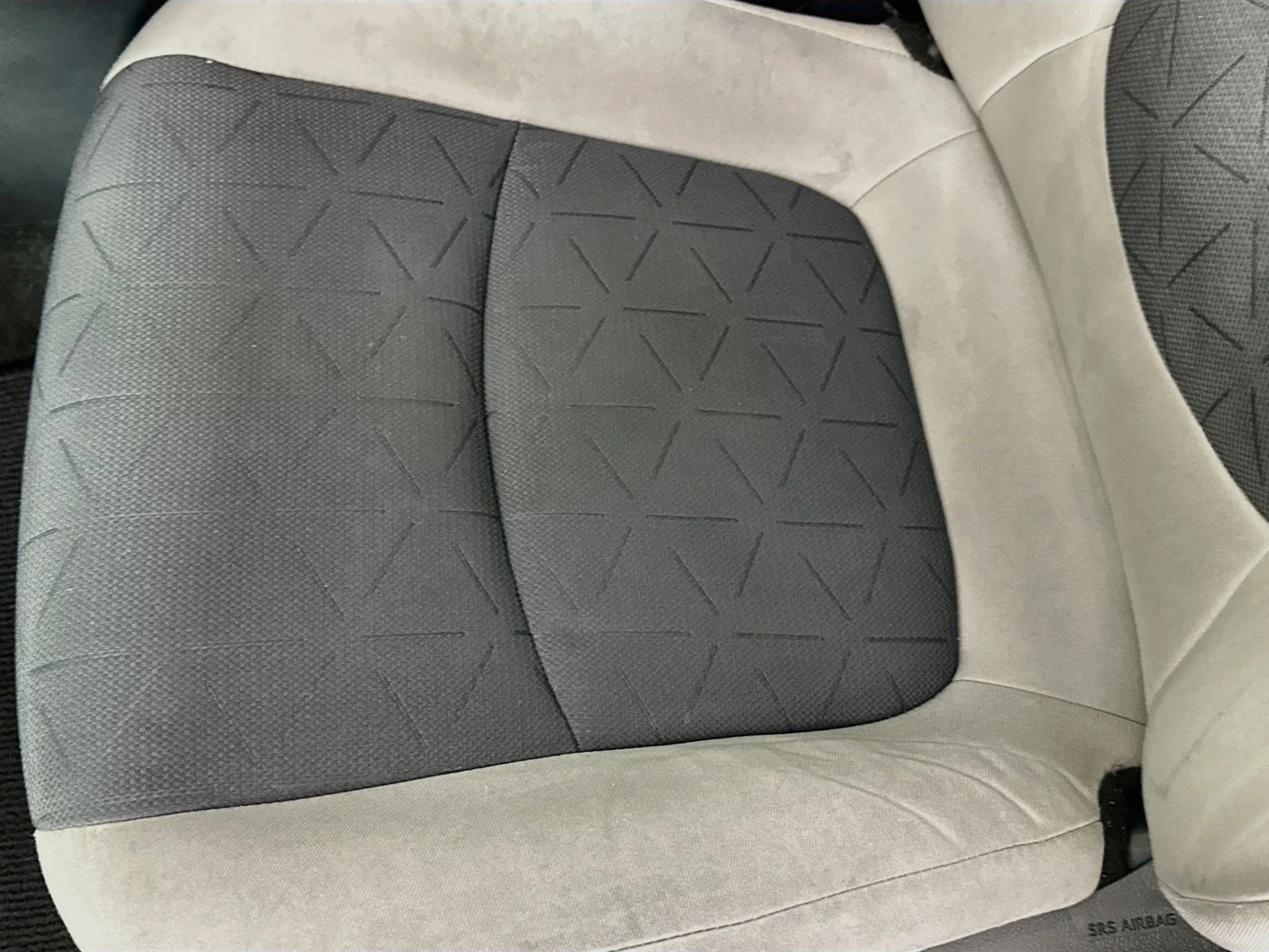 Used 2021 Magnetic Gray Metallic Toyota XLE image 19