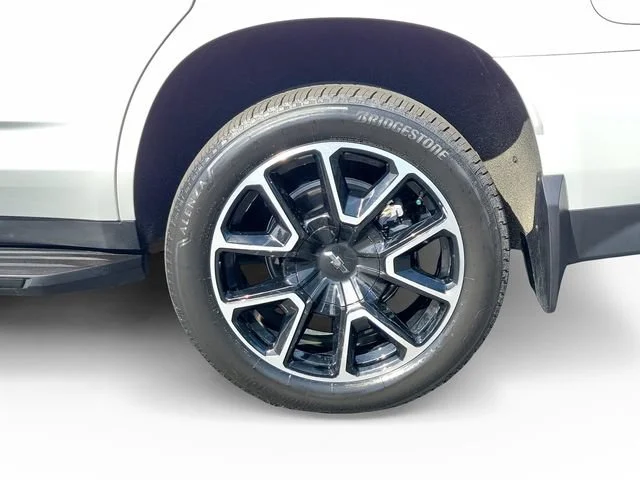 Used 2023 Summit White Chevrolet RST image 31