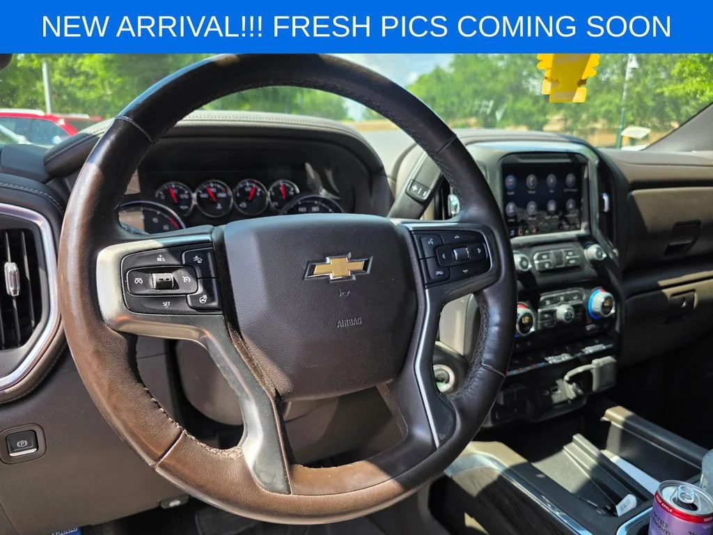 Used 2019 NORTHSKY BLUE METALLIC Chevrolet LTZ image 9