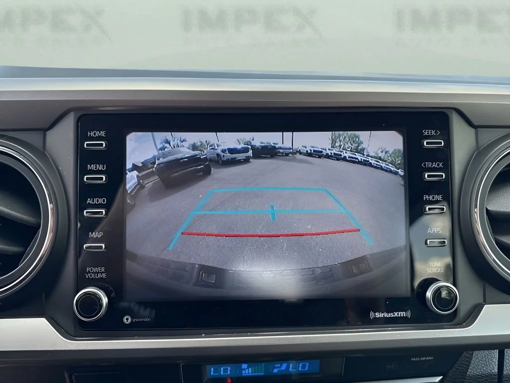Used 2021  Toyota SR image 19
