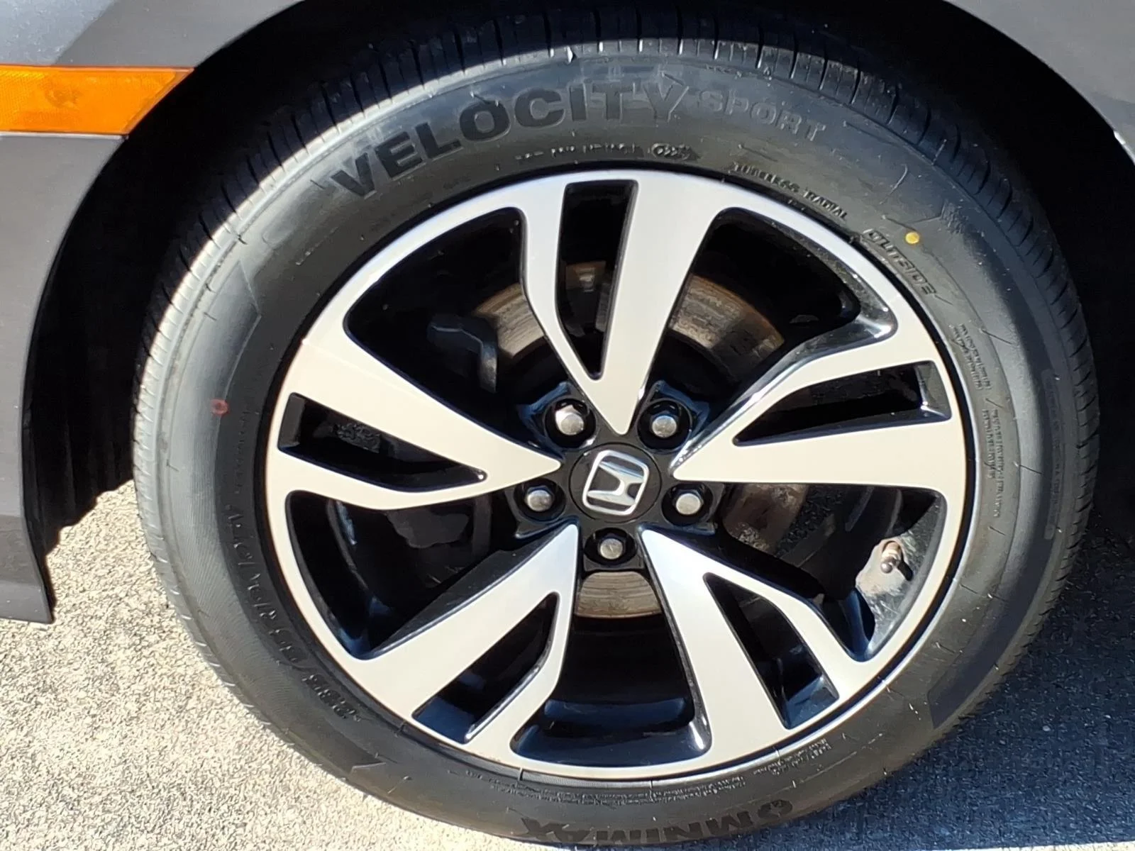 Used 2019 Modern Steel Metallic Honda Elite image 4