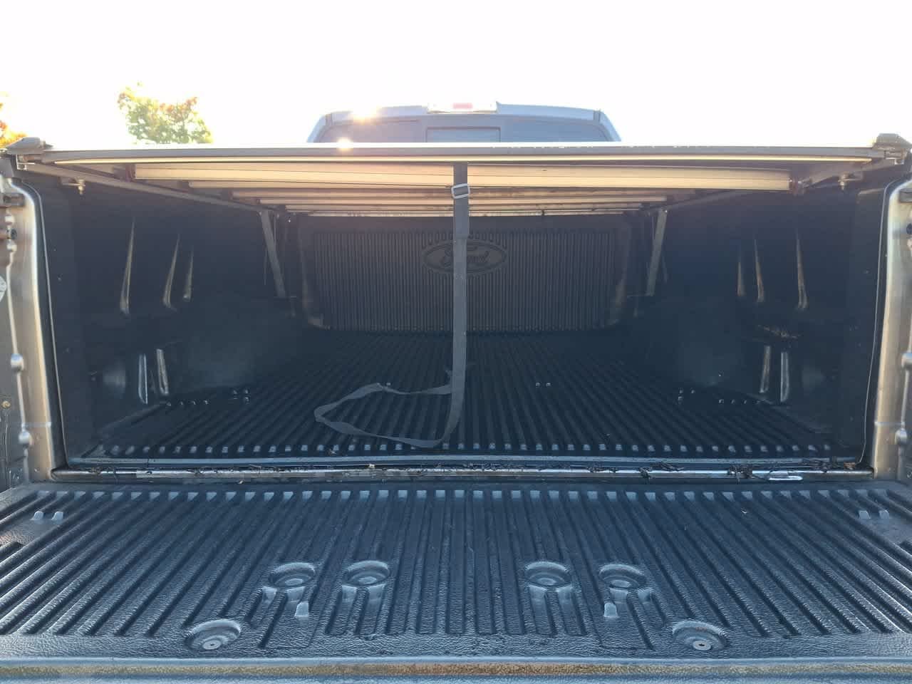 Used 2014 Sterling Gray Metallic/Ingot Silver Metallic Ford XLT image 28