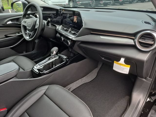 2026 Chevrolet Trax Activ - Photo 30