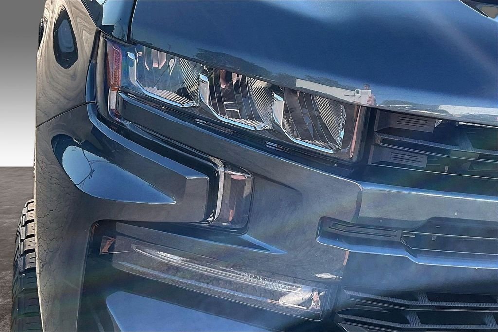 Used 2019 Shadow Gray Metallic Chevrolet RST image 30