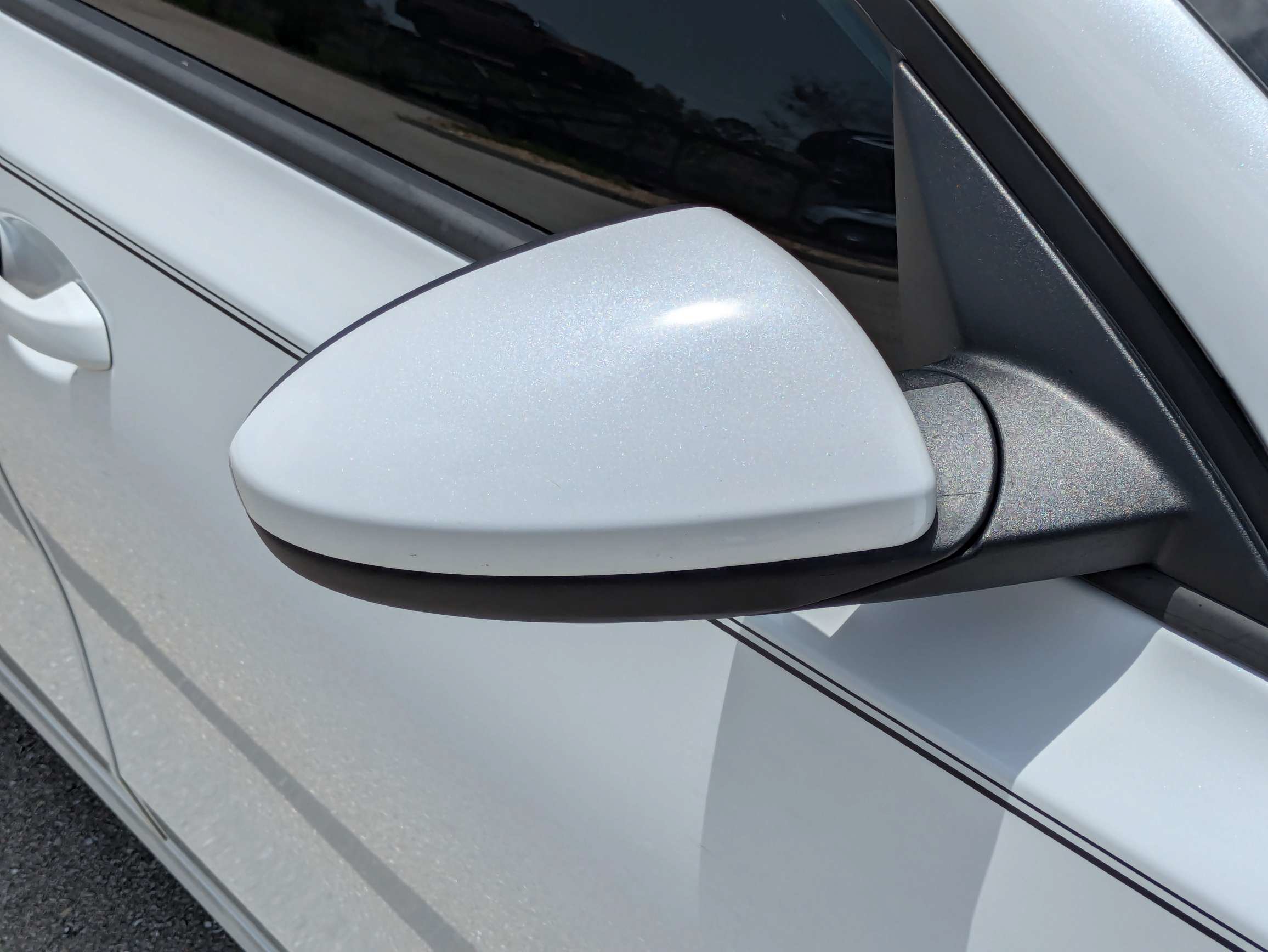 Certified Used 2024 Snow White Pearl Kia LXS image 12
