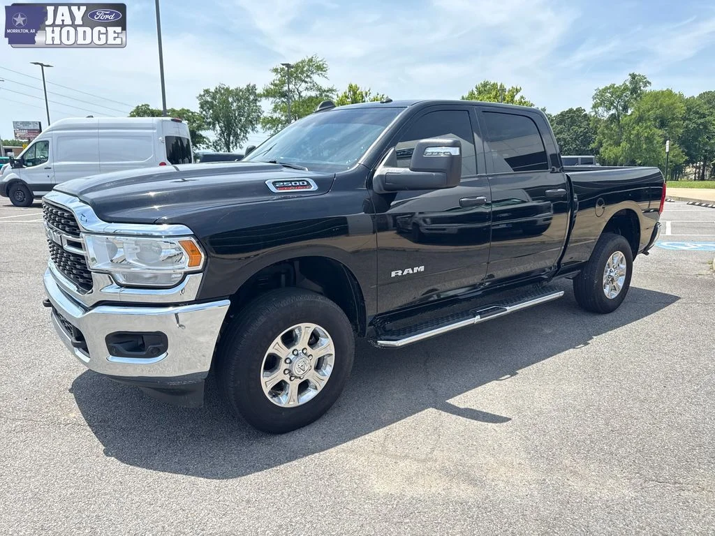 Certified Used 2024 Diamond Black Ram Big Horn image 2