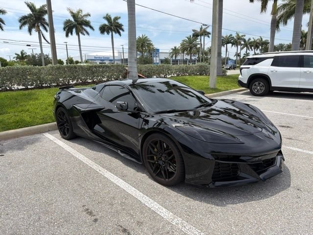 Used 2023 Black Chevrolet Z06 image 2