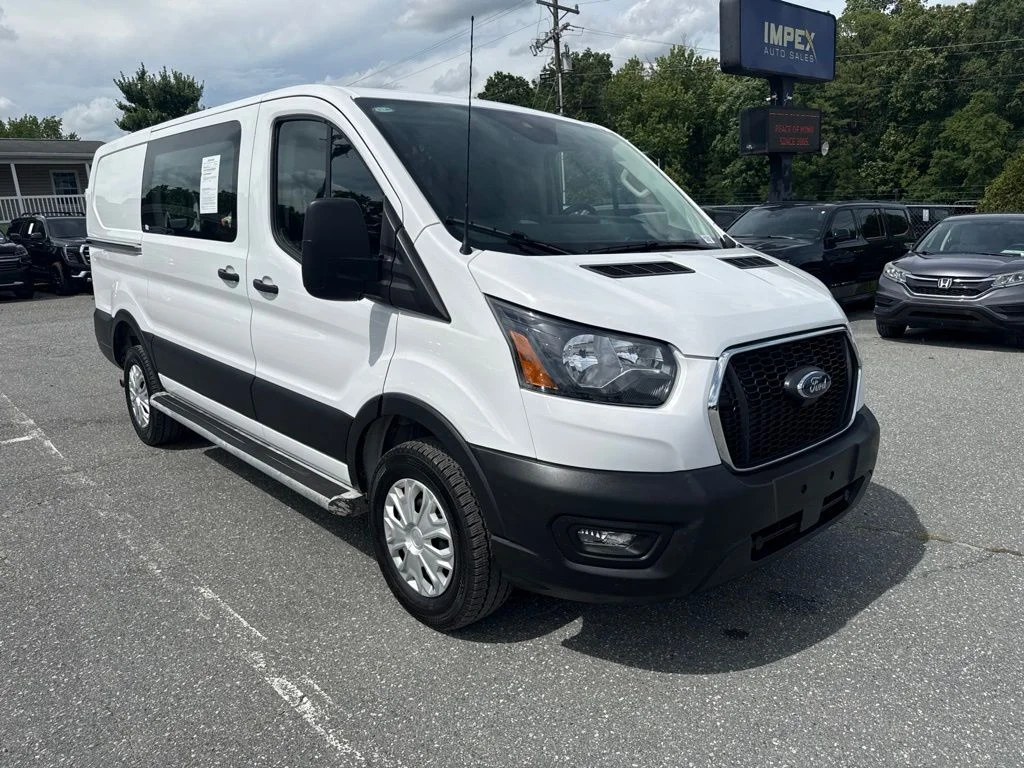 Used 2025 White Ford Base image 4