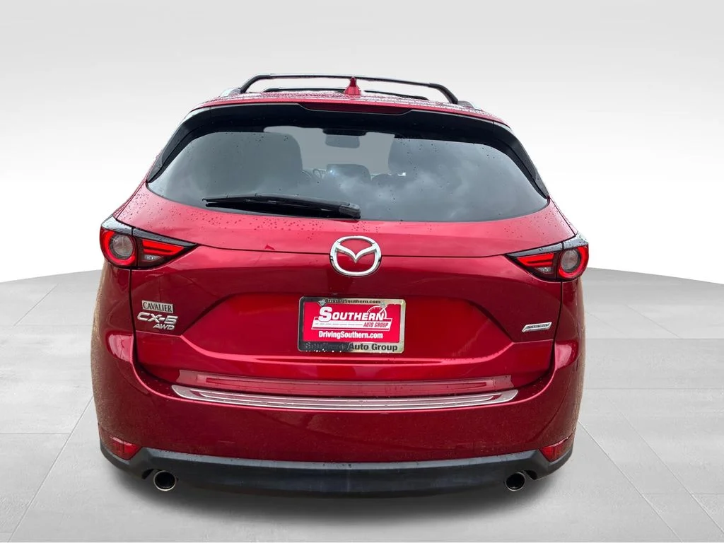 Used 2018 Red Mazda Grand Touring image 4