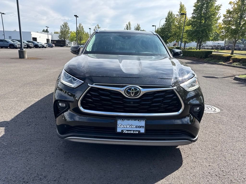 Used 2022 Midnight Black Metallic Toyota Platinum image 1