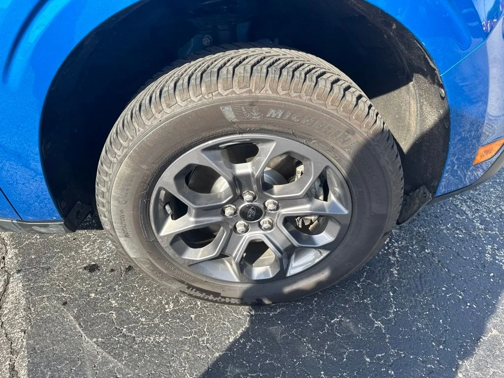 Used 2022 Blue Ford XLT image 38