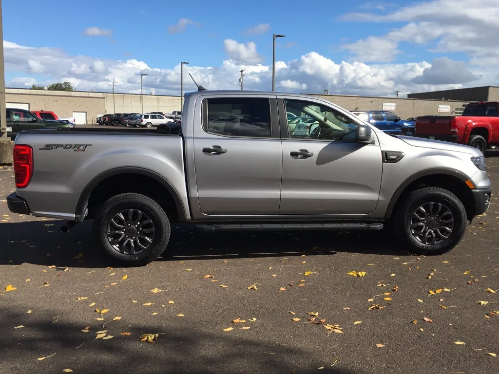 Used 2020 Silver Ford XLT image 8