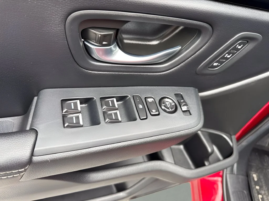 Used 2025 Red Honda Touring image 24