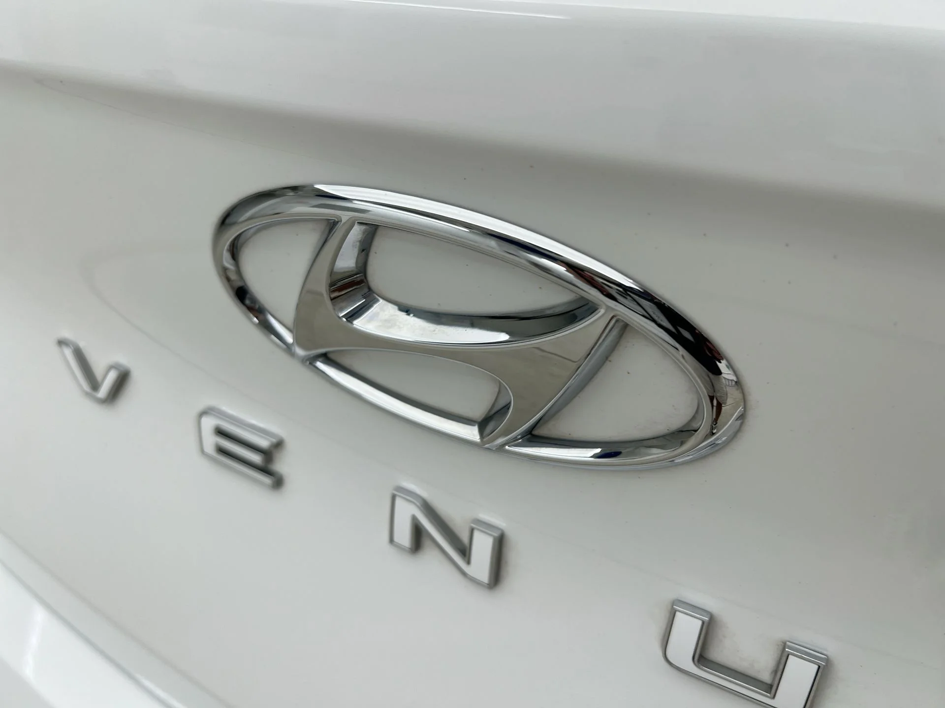 Used 2023 White Hyundai SEL image 38