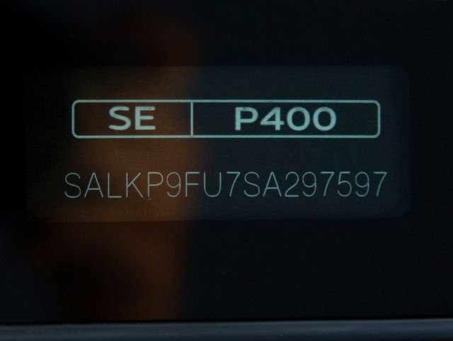 Used 2025 Fuji White Land Rover SE image 41