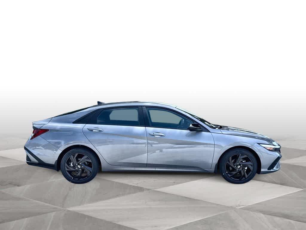 2026 Hyundai Elantra SEL Sport - Photo 9