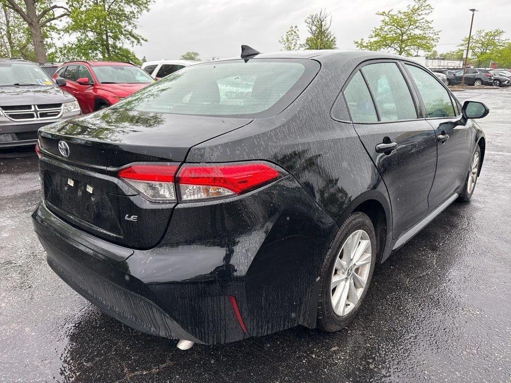 Used 2025 Midnight Black Metallic Toyota LE image 8