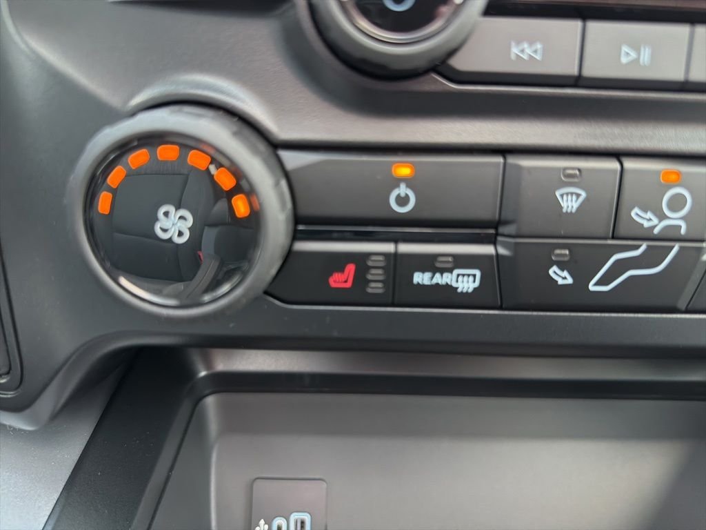 New 2026 Agate Black Metallic Ford F-250® XLT image 33